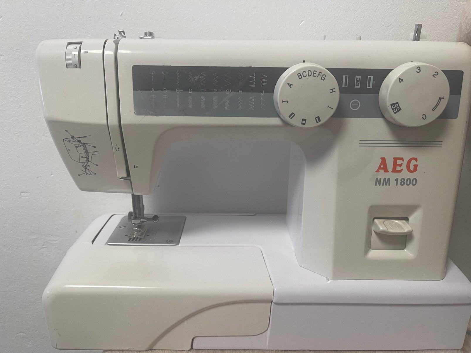 AEG Naaimachine Zo goed als Nieuw, Enlèvement, Comme neuf, Machine à coudre