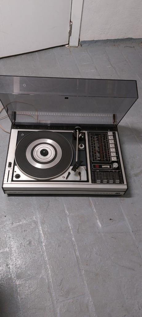 Plaatenspeler merk grundig in goed staat, Audio, Tv en Foto, Ophalen