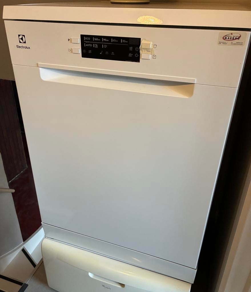 Electrolux vaatwas, Elektronische apparatuur, Ophalen, Zo goed als nieuw, Vrijstaand