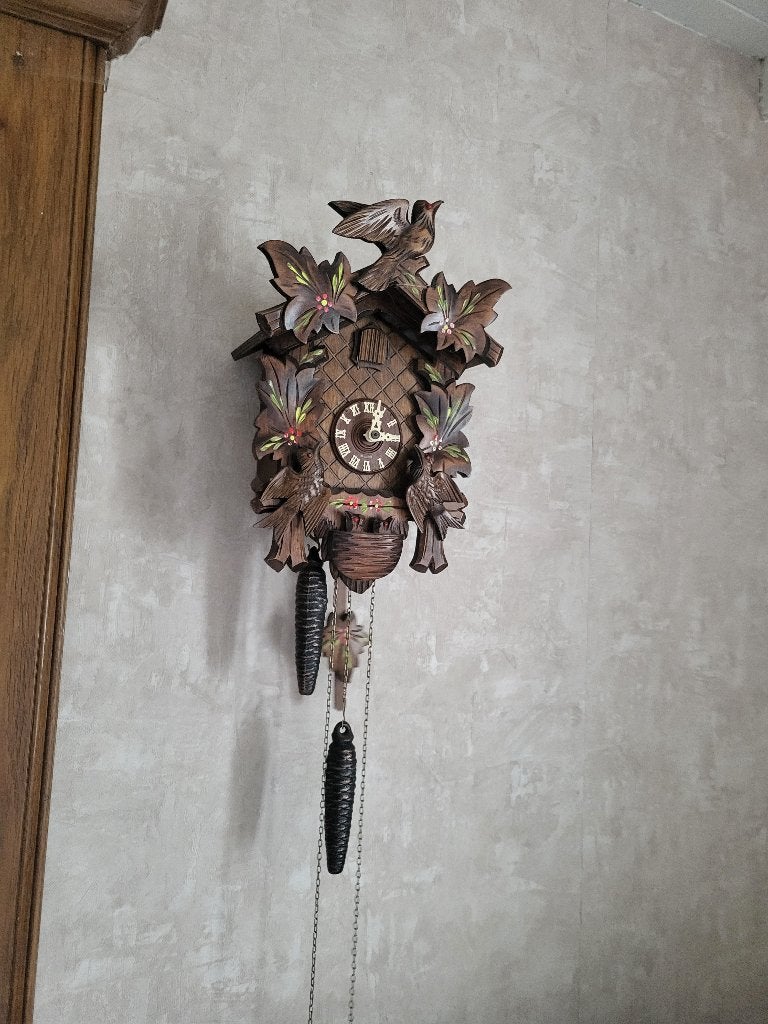 Koekoeksklok, Antiek en Kunst, Ophalen