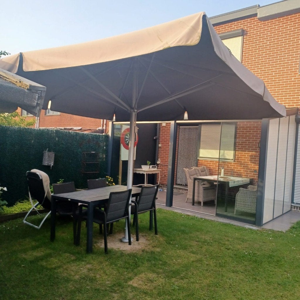 Terras paraplu, Ophalen, Gebruikt, 3 tot 4 meter, Waterdicht