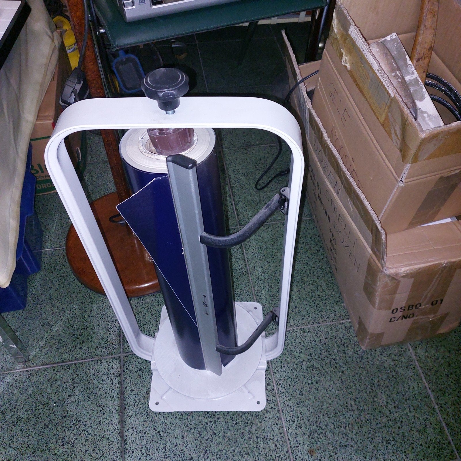 Papier snijmachine, Ophalen