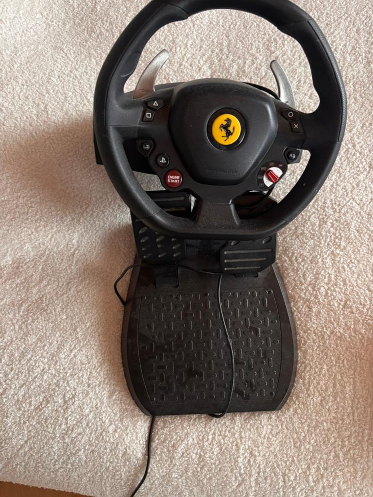 Volant ferrari, Enlèvement, Comme neuf