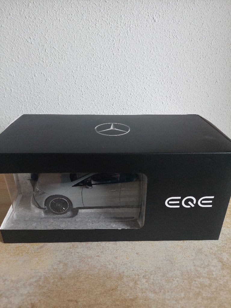 1/18 - NZG - Mercedes Benz EQE Alpine Grey, Ophalen of Verzenden, Nieuw