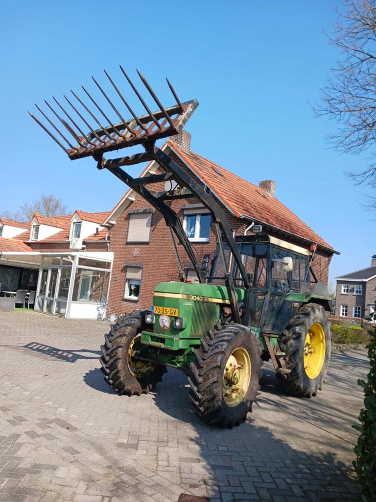 John Deere 3040, Enlèvement, John Deere