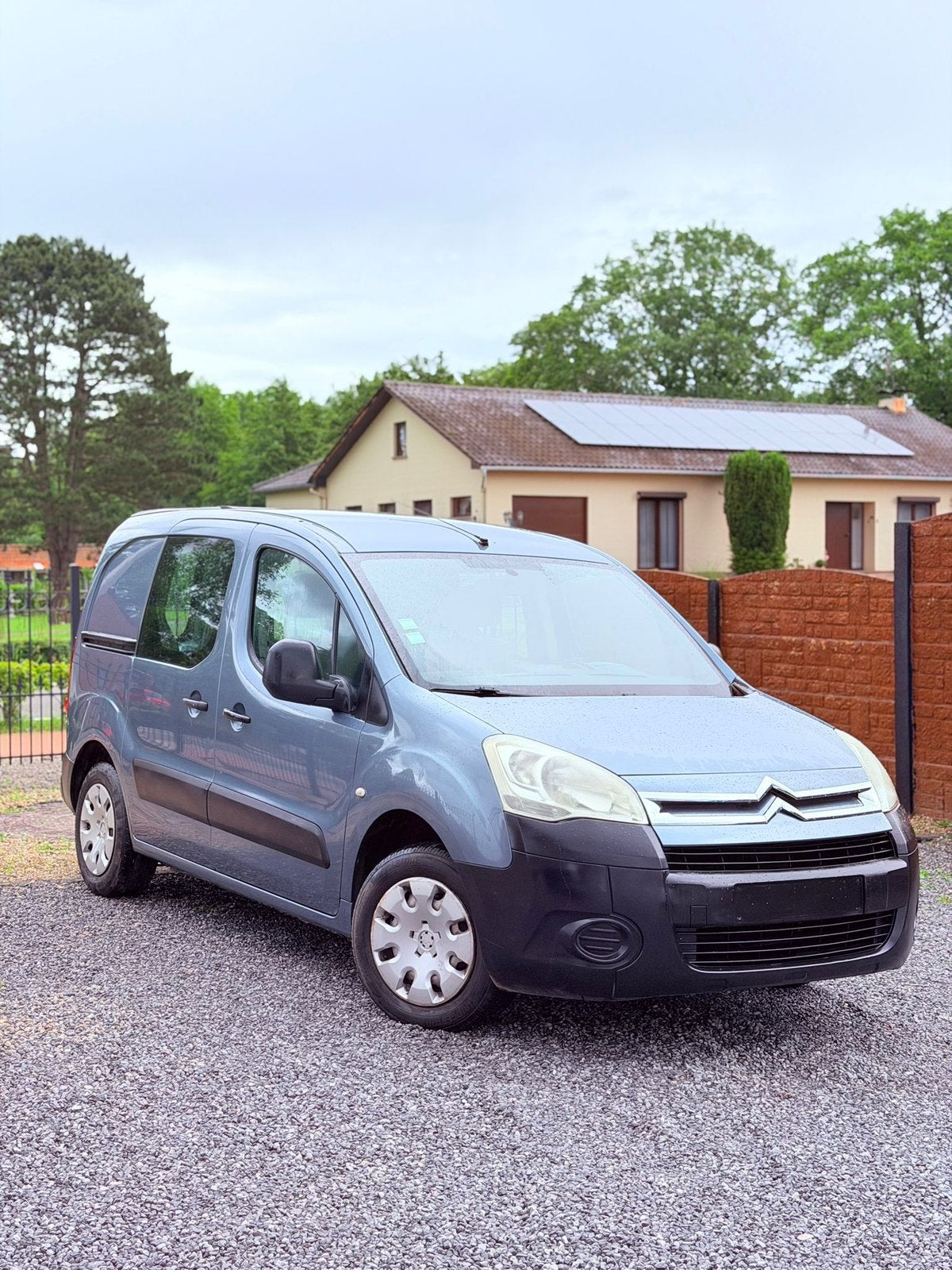 Citroen berlingo 1.6hdi lichte vracht 1500€, Particulier, Te koop, ABS