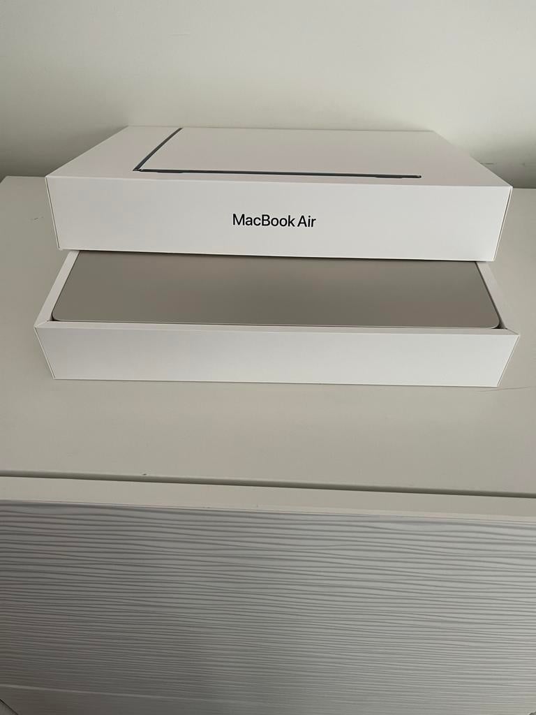 MacBook Air M2, 256 GB, Utilisé, Azerty, 8 GB