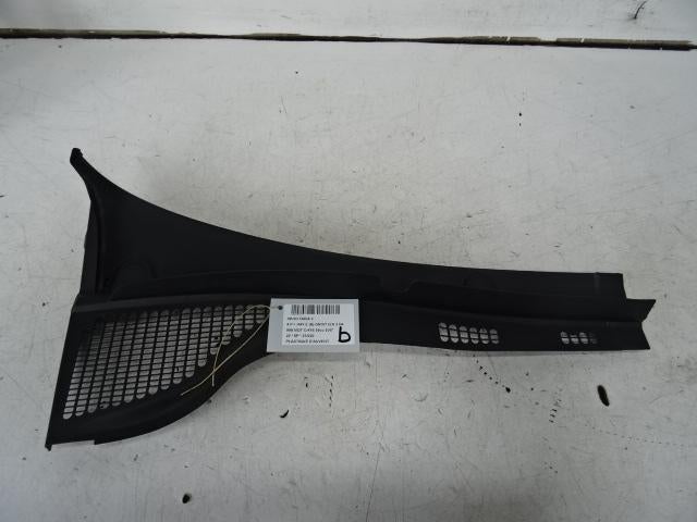 SIERLIJSTEN VOORRUIT Skoda Fabia III (NJ3) (01-2014/06-2021), Auto-onderdelen, Gebruikt, Voor, Mevr. I. Hauben, Skoda