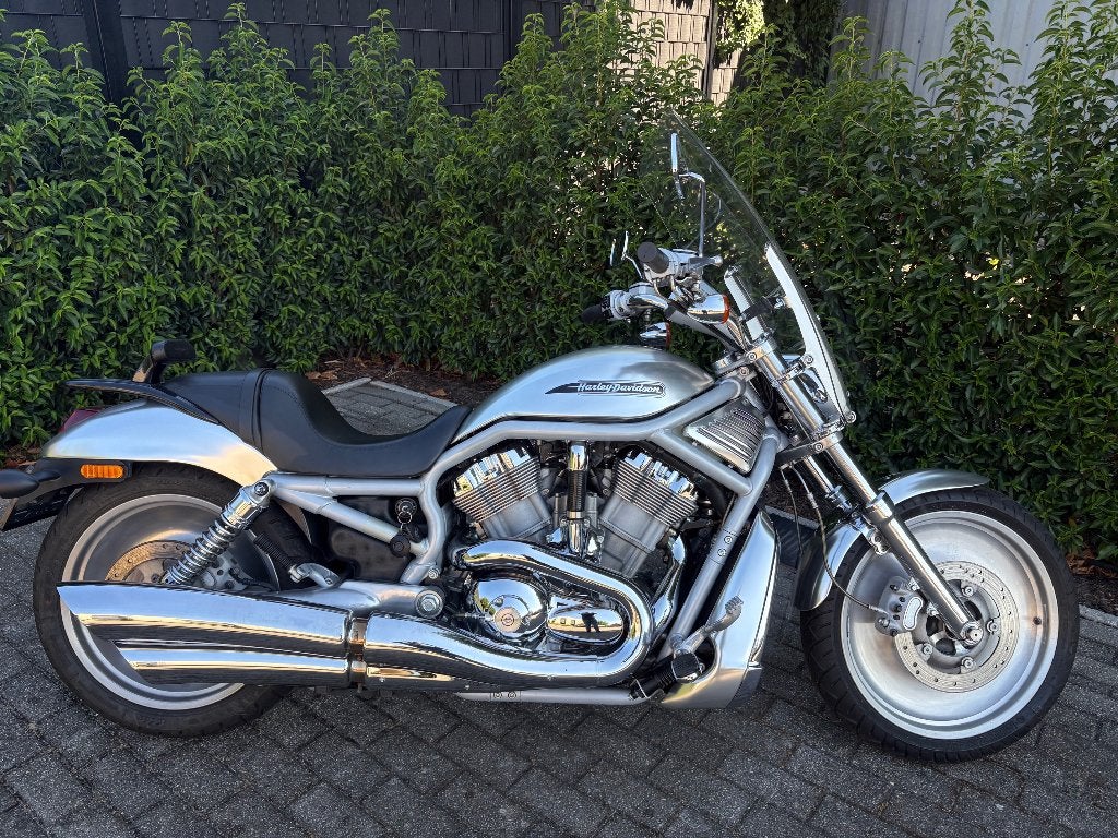 H-D V-Rod 1150 Aluminium + Garantie + entretien GRATUIT!, 1150 cc, 2 cilinders, Occasion, Bedrijf