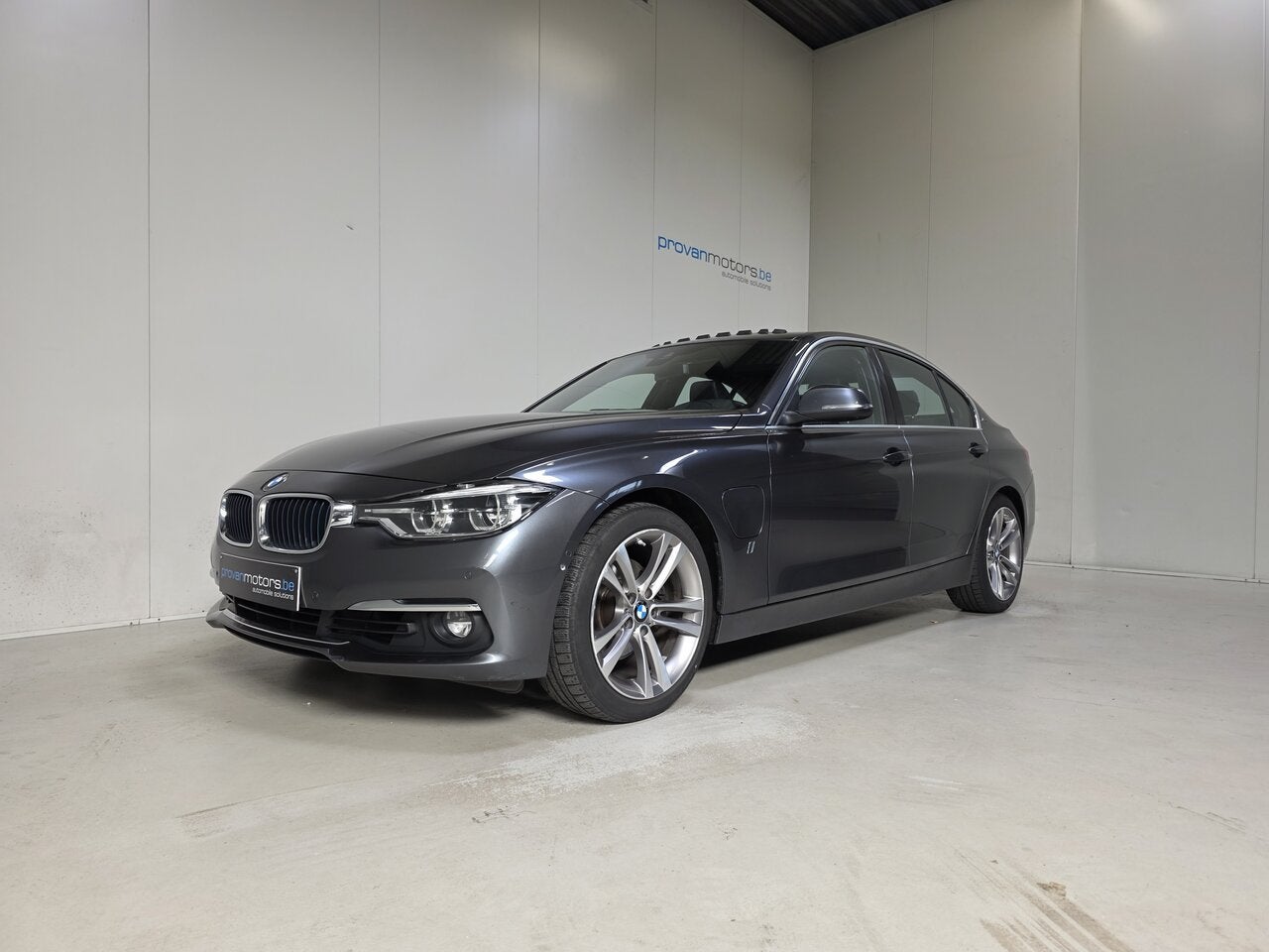 BMW 330 e iPerformance Hybrid Autom. - GPS - Topstaat!, 0 min, 186 kW, Zilver of Grijs, 3 Reeks