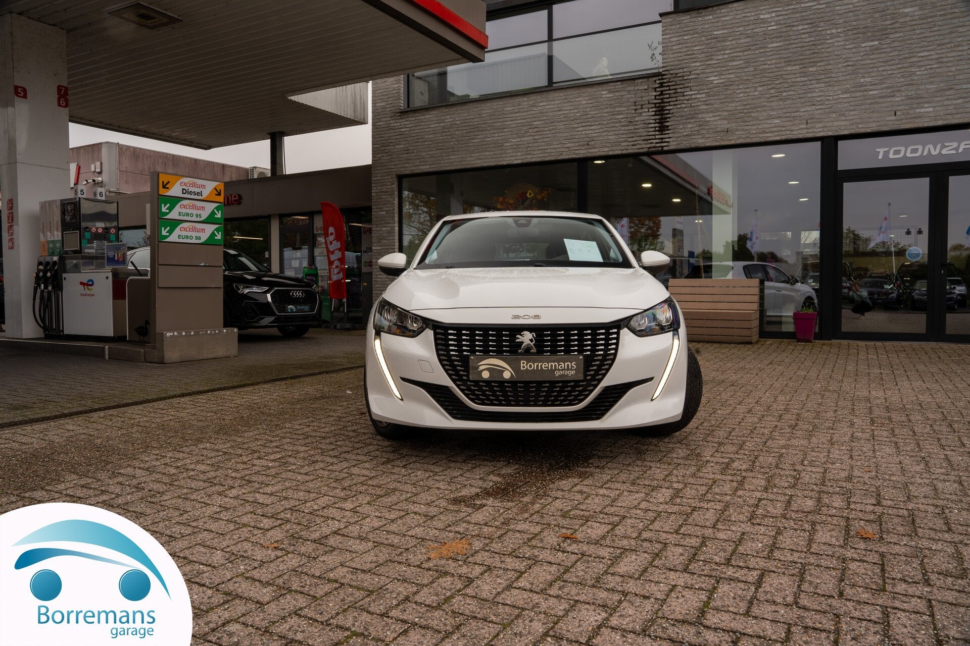 Peugeot 208 PREMIUM PACK Carplay/Navi/Parkeersensoren/..., Autos, 0 kg, Achat, Euro 6, Entreprise