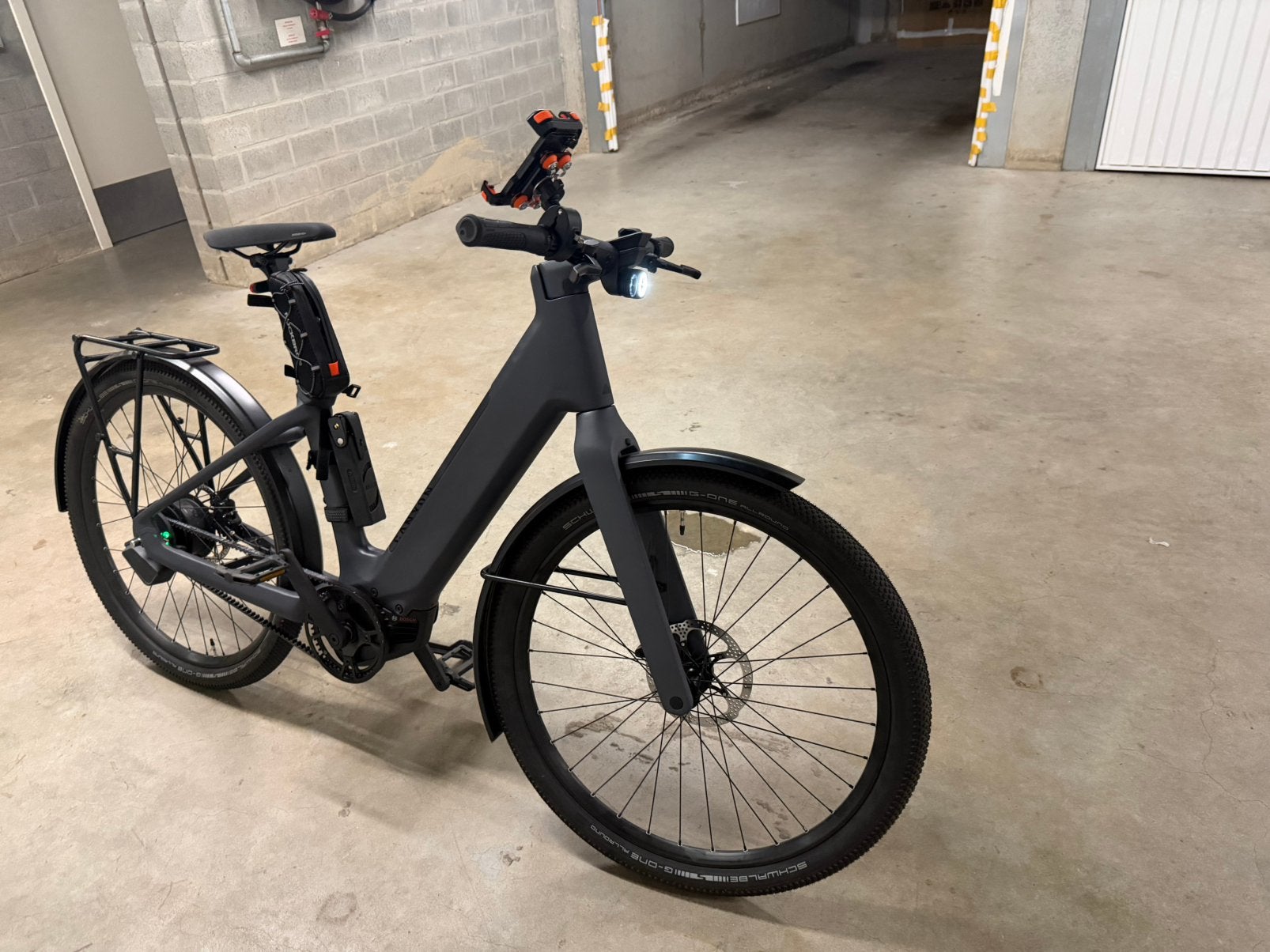 Canyon Precede — Bosch CX 85Nm Carbon — 213 km (5099€ nieuw), Ophalen, Zo goed als nieuw