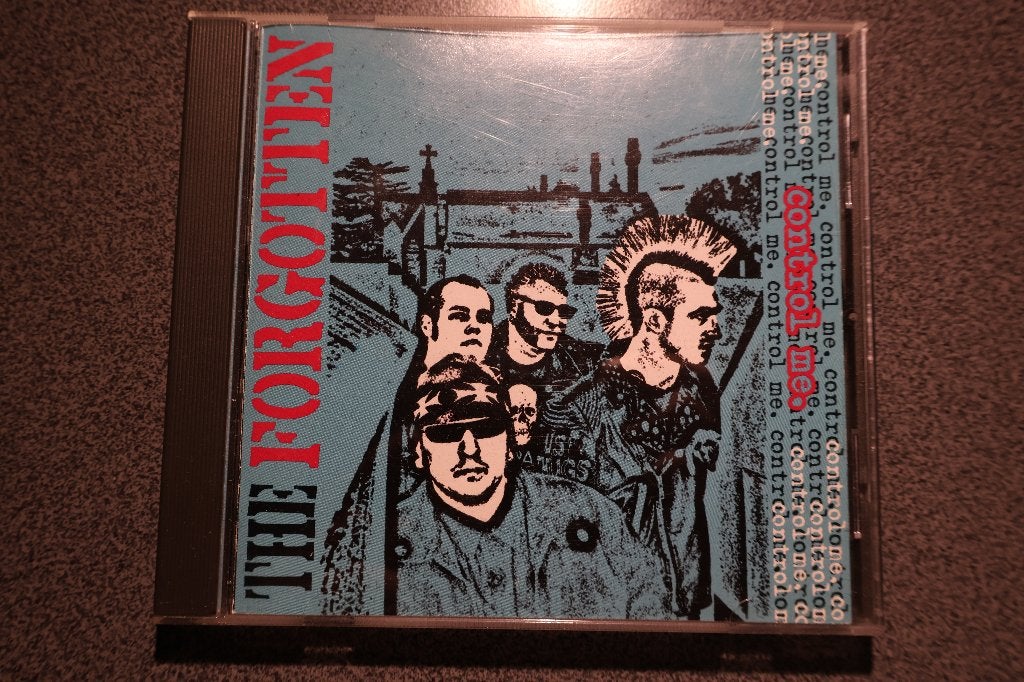 cd: THE FORGOTTEN - Control Me (2002), CD & DVD, Punk rock, Enlèvement ou Envoi, Utilisé, Album