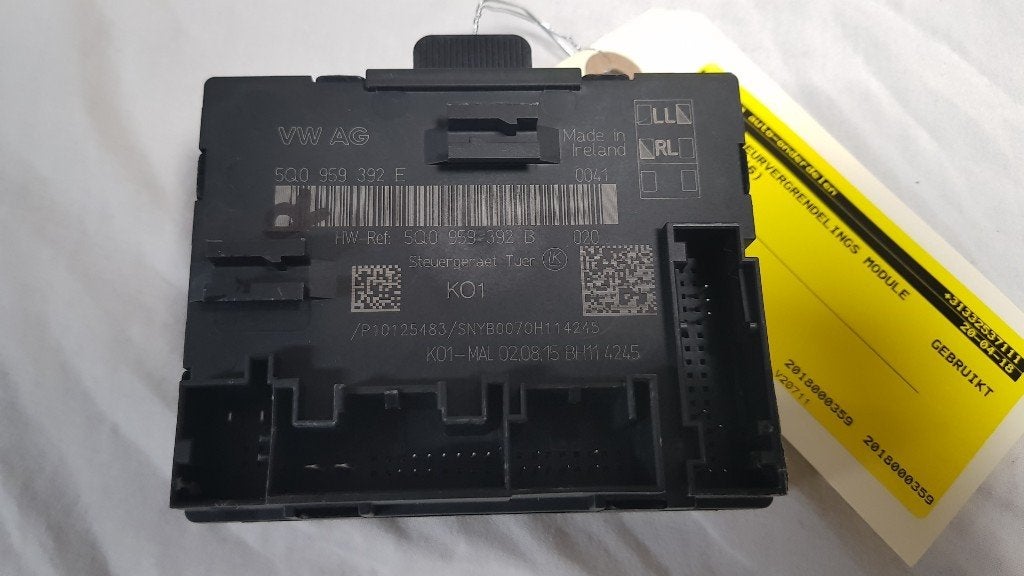 ORDINATEUR VEROUILLAGE CENTRALISE Audi A3 (8V1 / 8VK), Utilisé, Audi