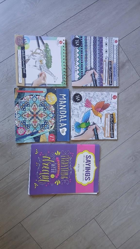 Kleurboeken, Ophalen, Zo goed als nieuw, Papier, Schets- of Tekenboek