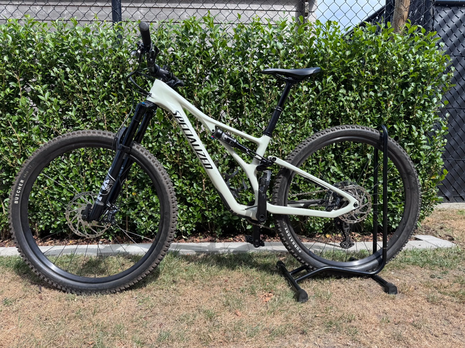 Specialised stumpjumper comp 2022 full suspension carbon, Vélos & Vélomoteurs, Vélos | VTT & Mountainbikes, Autres marques, Comme neuf