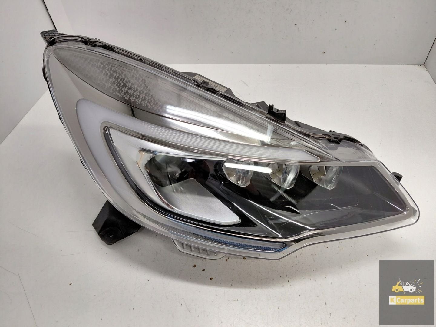 9808065080, Citro n DS3 Lift Xenon LED rechterlamp, Gebruikt, Citroën, Stellantis N.V., Taurusavenue 1
2132 LS  Hoofddorp, NL