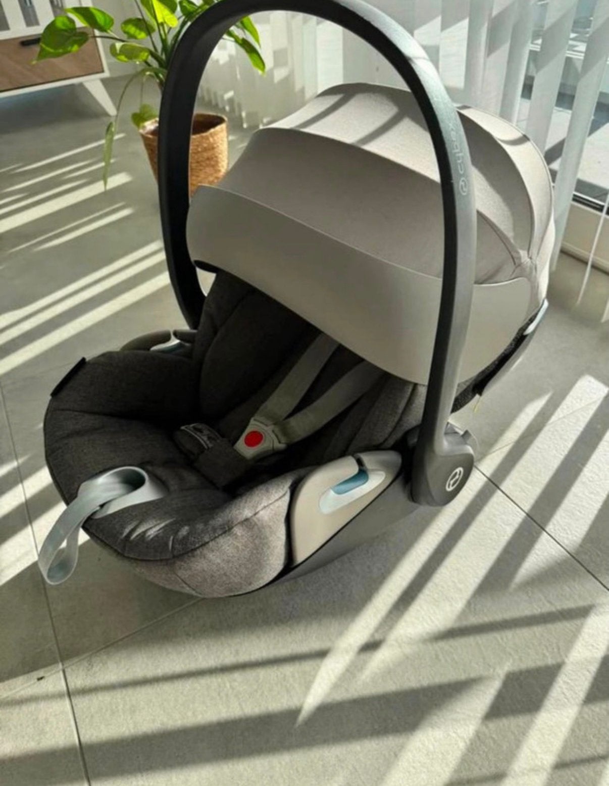 Cybex Cloud Z+ maxi cosi - grijs, Ophalen, Zo goed als nieuw, Autogordel
