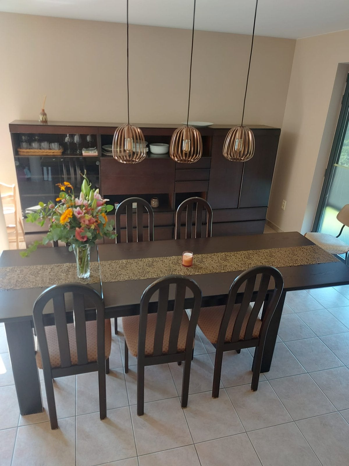 Eetkamer (tafel + 6 stoelen + kast), Huis en Inrichting, Complete eetkamers, Ophalen, Gebruikt, Klassiek, 4 tot 6 stoelen
