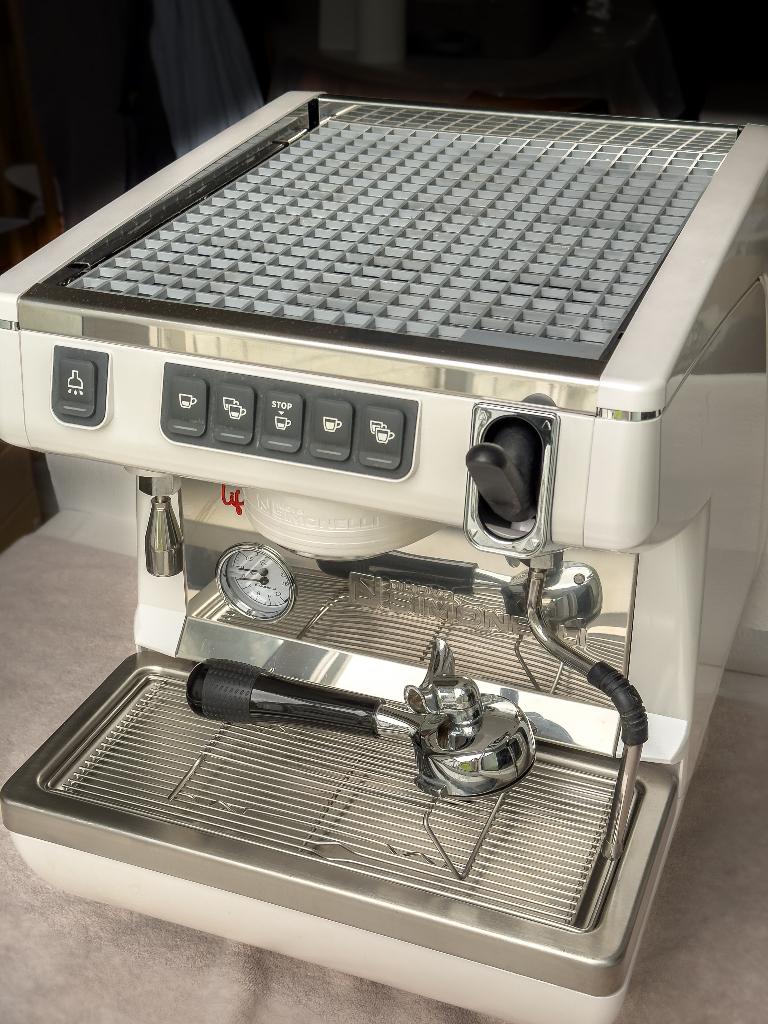 Simonelli Appia II Life 1GR koffie espresso apparaat machine, Elektronische apparatuur, Ophalen of Verzenden, Zo goed als nieuw