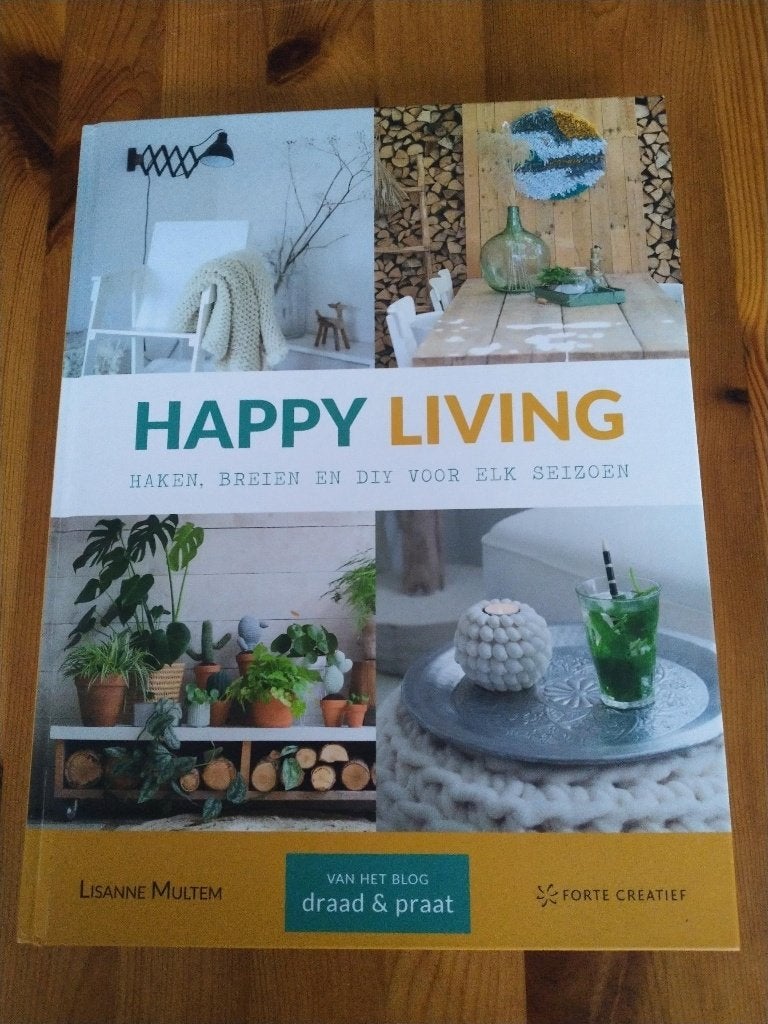 Happy Living - Lisanne Multem, Livres, Loisirs & Temps libre, Enlèvement ou Envoi, Tricot et Crochet, Comme neuf, Lisanne Multem