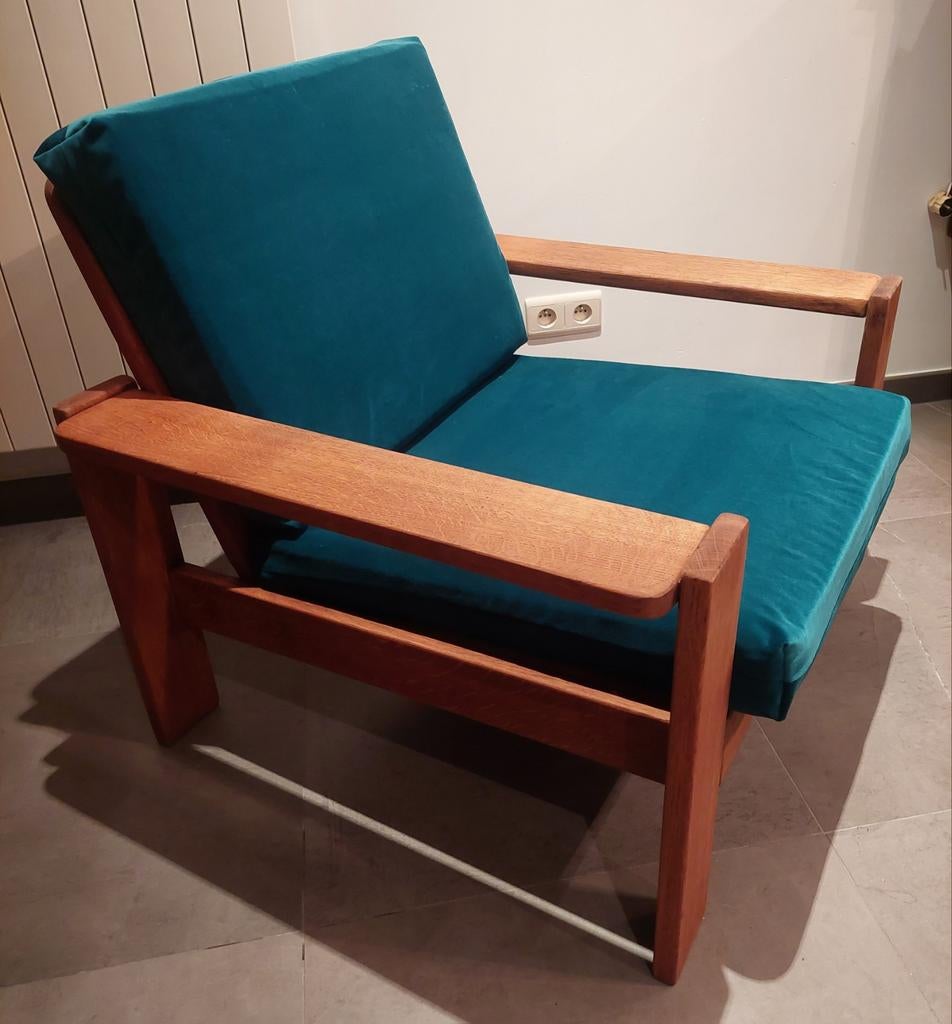 Vintage massief eiken éénzit fauteuil.
1stuk beschikbaar., Ophalen