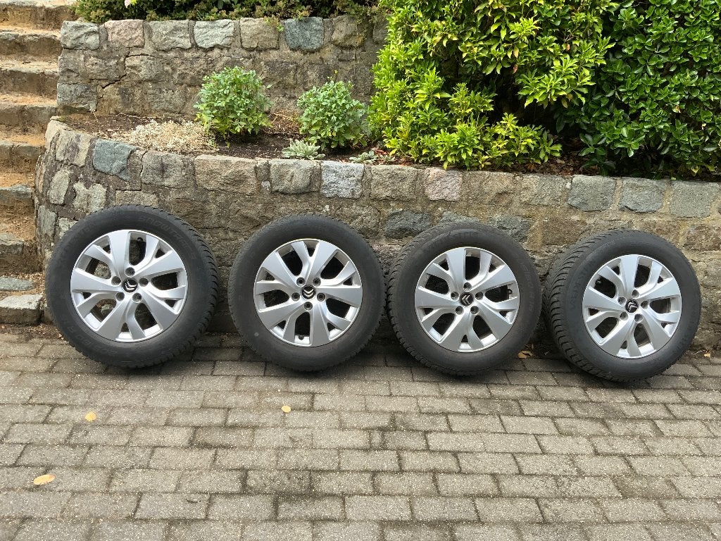 Winterbanden Citroën 205 60 16 op aluminium velgen, Auto-onderdelen, Banden en Velgen, Ophalen, Gebruikt, 16 inch, Banden en Velgen