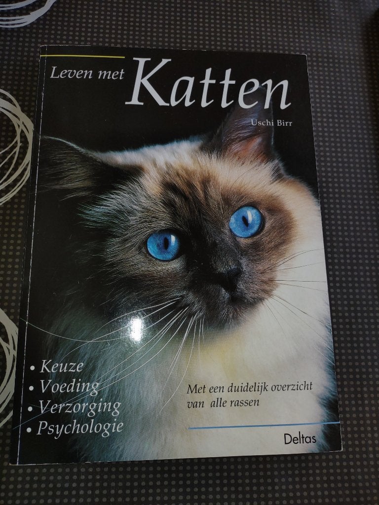 Boek "Leven met katten" (zie foto's & omschrijving), Enlèvement, Comme neuf, Chats