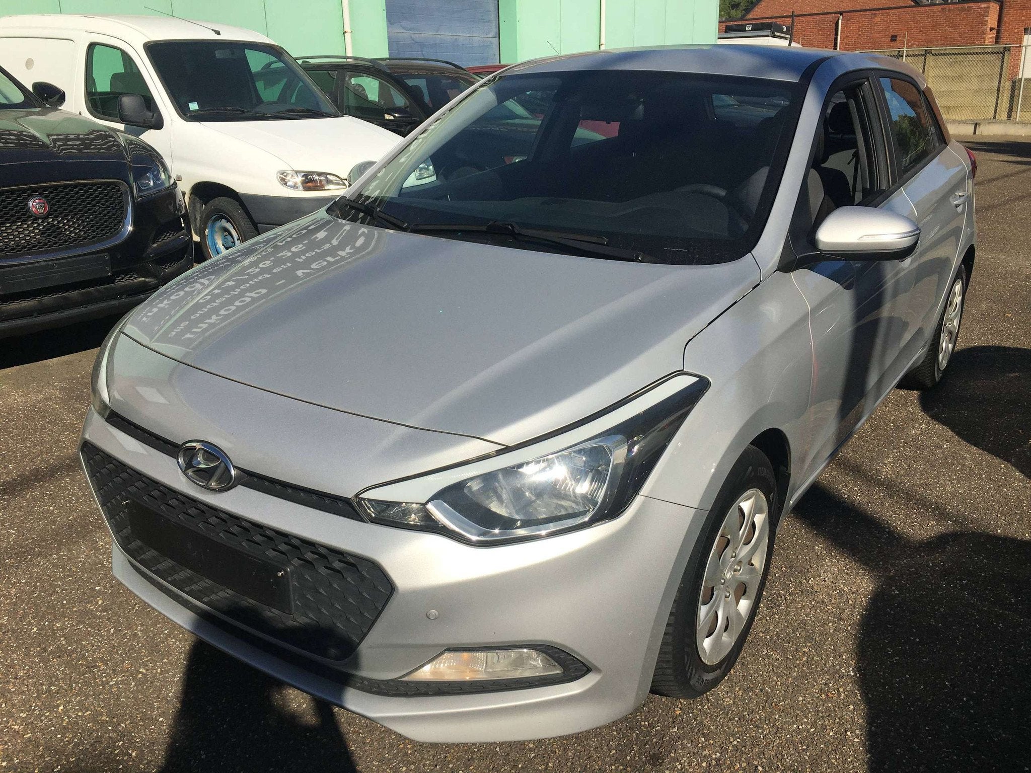 Hyundai i20 i20 1.4i Twist BENZINE (bj 2018, automaat), Auto's, Automaat, Gebruikt, Euro 6, 4 cilinders