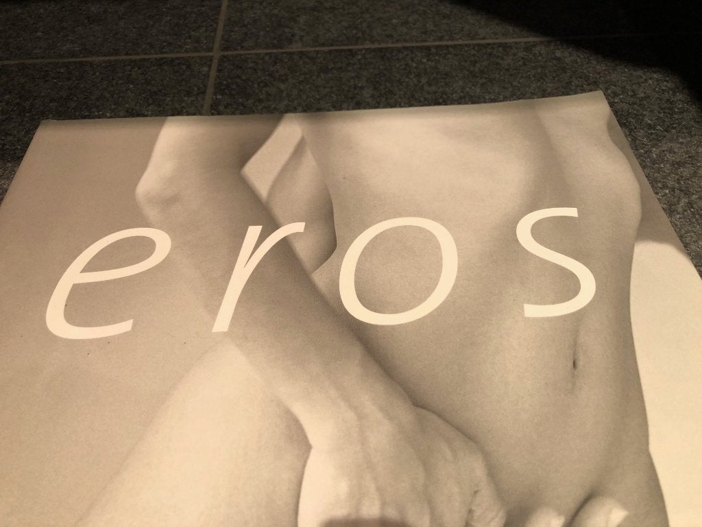 Eros met foto's en teksten, Livres, Art & Culture | Photographie & Design, Enlèvement ou Envoi, Comme neuf