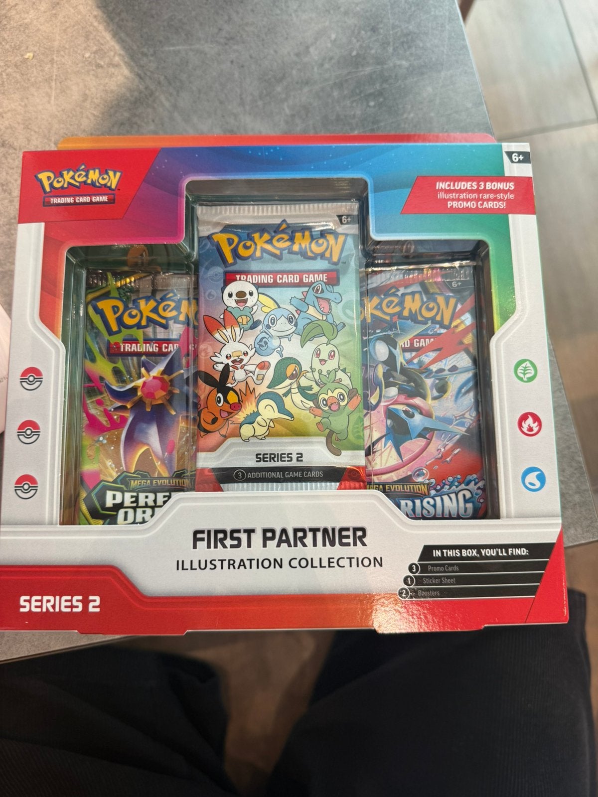 First partner - series 2 pokemon doos te koop, Hobby en Vrije tijd, Verzamelkaartspellen | Pokémon, Ophalen of Verzenden, Nieuw