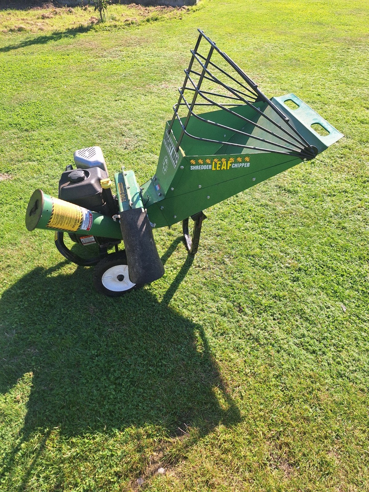 blad en takkenversnipperaar, Tuin en Terras, Ophalen, Gebruikt, Benzine, Brigss&stratton