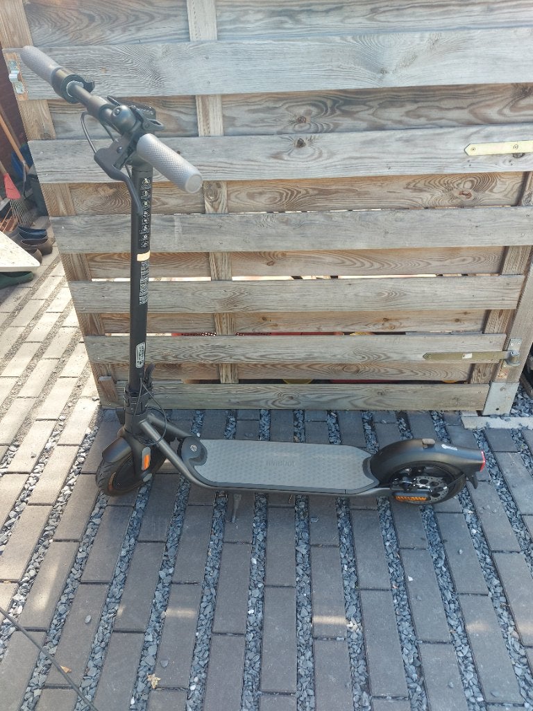 Elektrische step, Fietsen en Brommers, Steps, Ophalen, Zo goed als nieuw, Gewone step, Ninebot