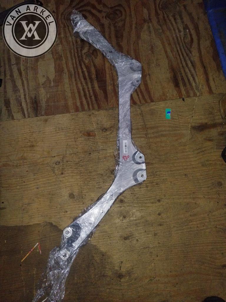 bmw g30 veerpootbrug versteviging, Auto-onderdelen, Gebruikt, -, -, Ophalen of Verzenden
