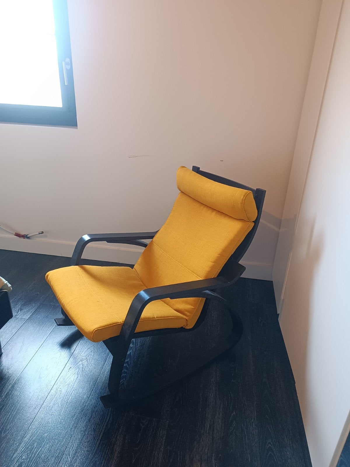Ikea poang schommelstoel met oker geel kussen, Ophalen