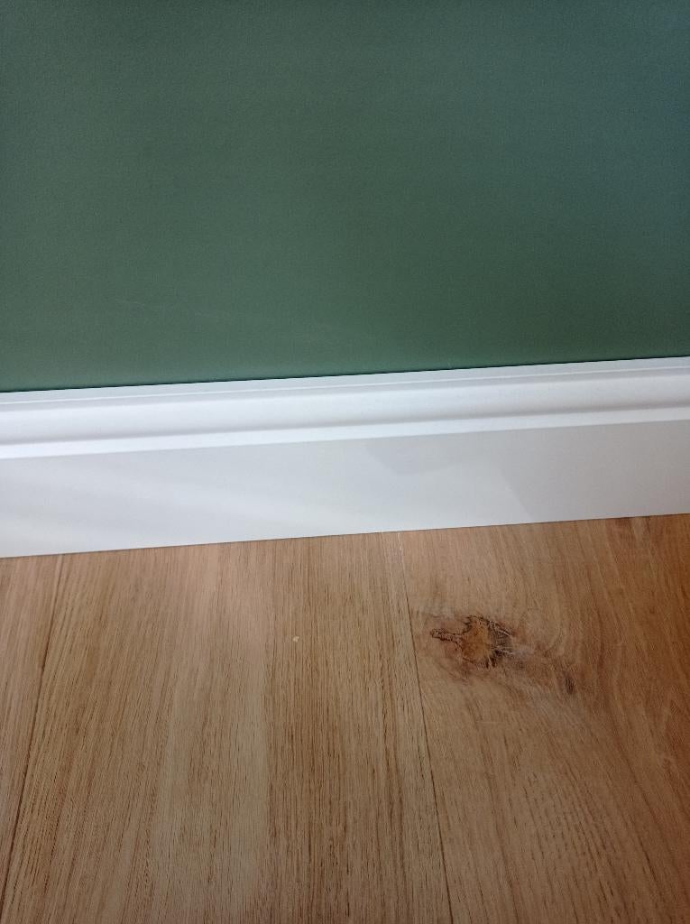 Witte plinten, Zo goed als nieuw, 200 tot 250 cm, Plinten, Ophalen