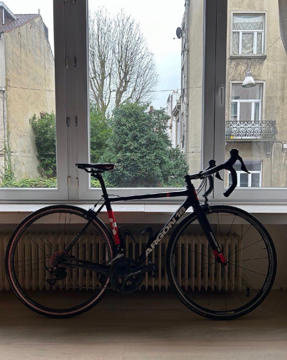 Vélo de course carbone - Argon 18, Vélos & Vélomoteurs, Autres marques, Frein sur jante, 49 à 53 cm, Comme neuf