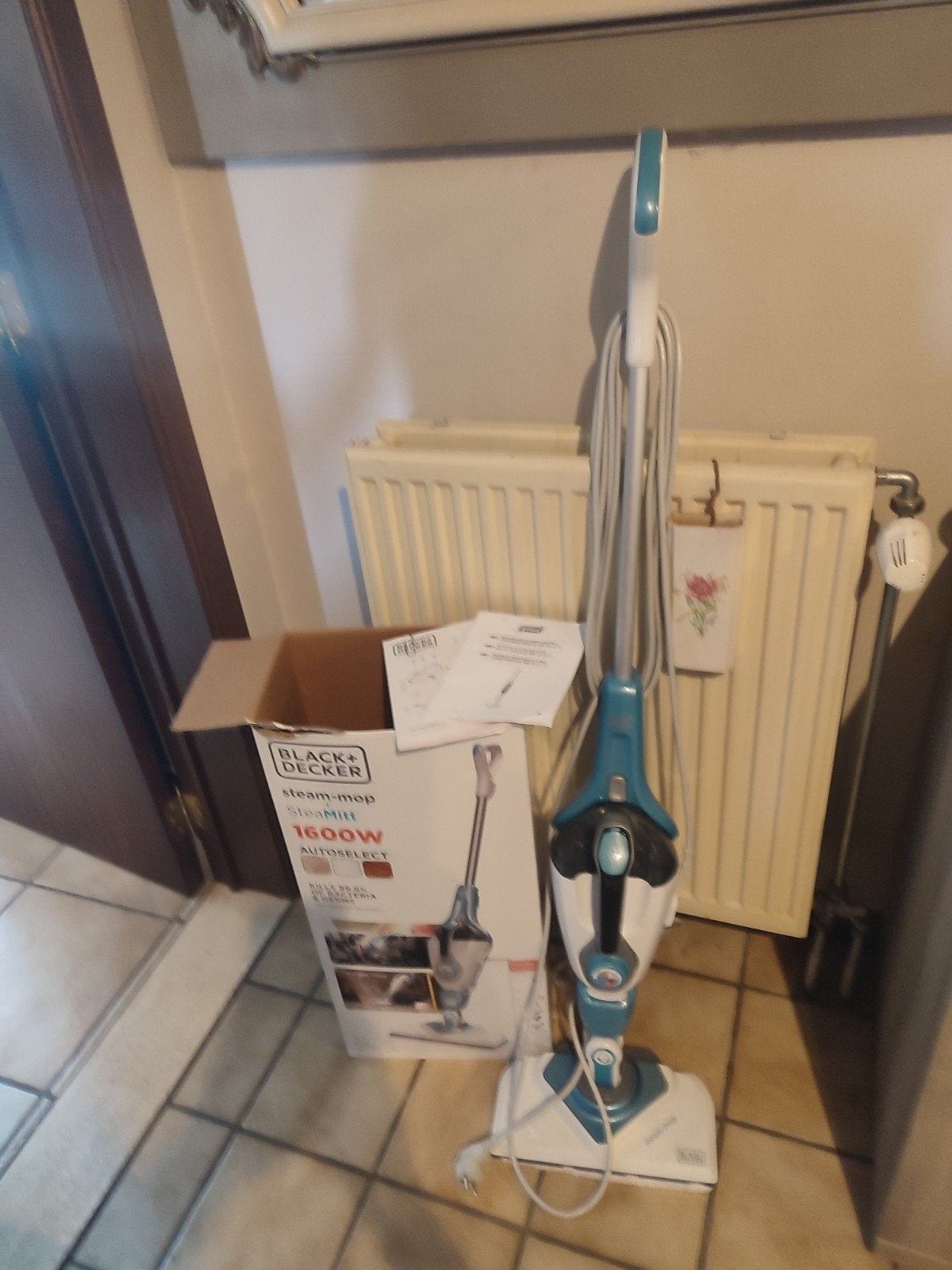 Balai aspirant et nettoyant Black &Decker, Enlèvement, Neuf