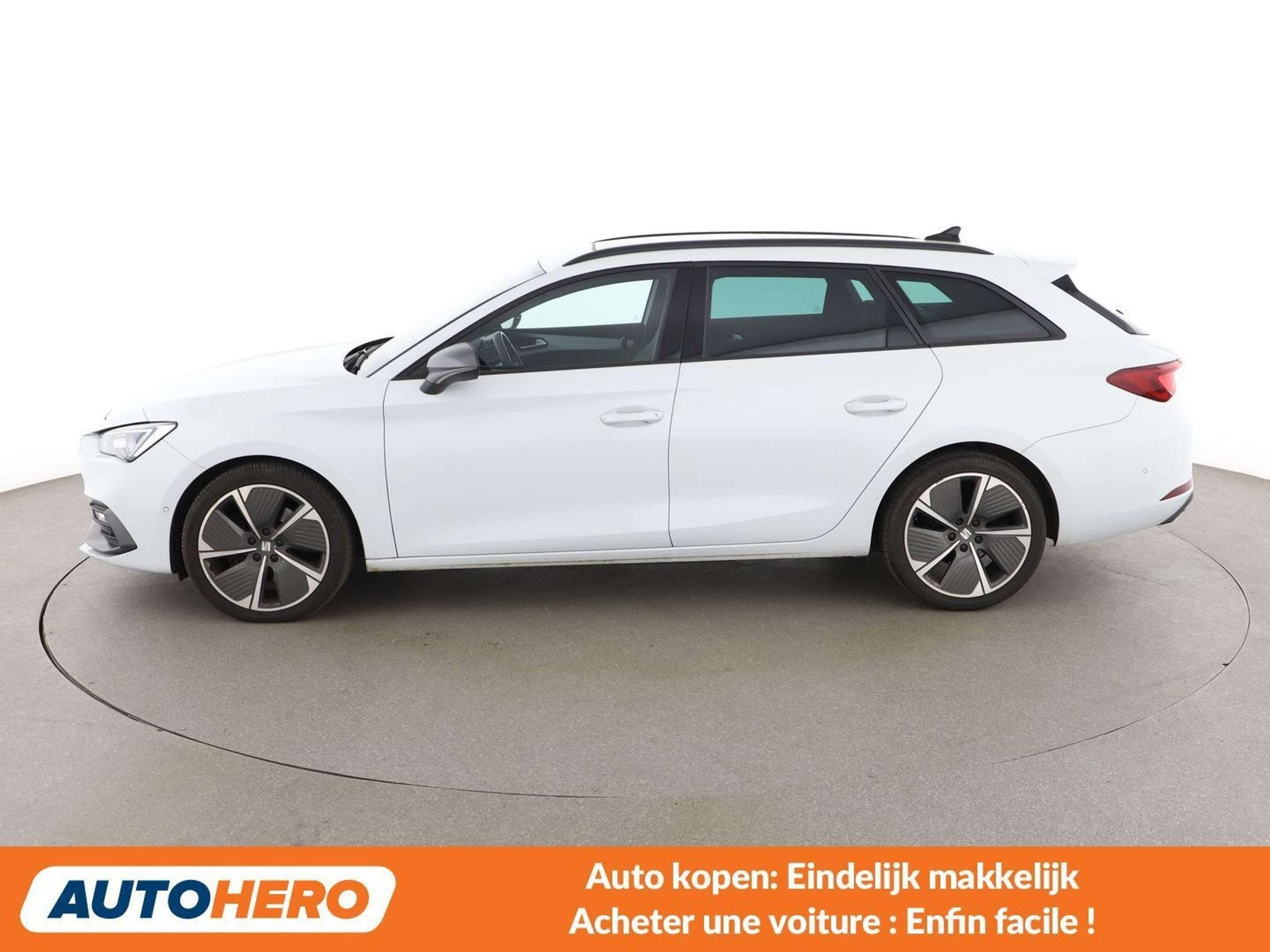 SEAT Leon 2.0 TDI FR (bj 2021, automaat), Auto's, Seat, Gebruikt, Leon, Wit, 5 deurs