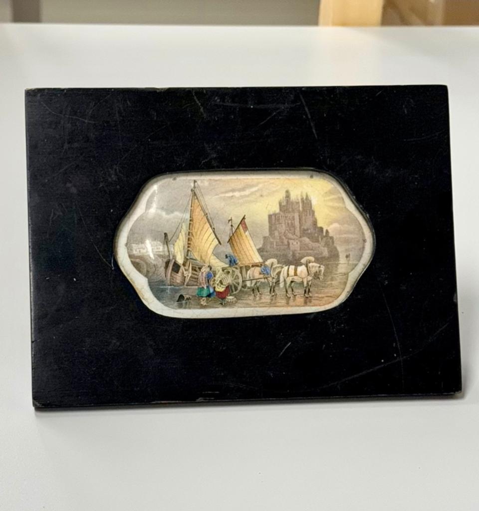 Assiette d'art ancienne en porcelaine  - château de navire, Enlèvement ou Envoi