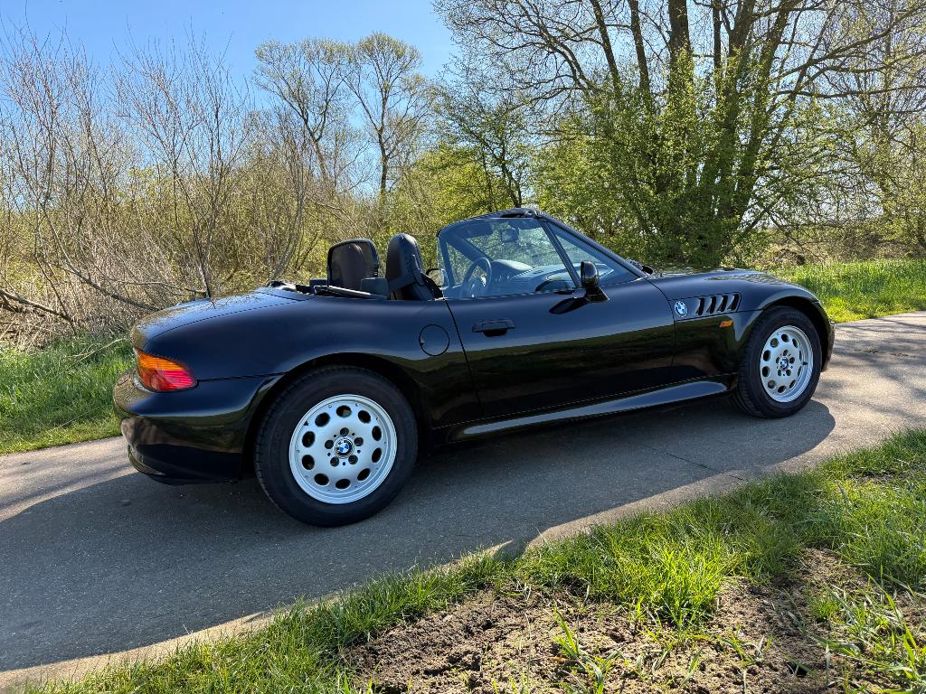 Bmw z3 1.9i  Roadster cabrio 1999 74000 km, Auto's, Euro 5, Achterwielaandrijving, 1280 kg, Zwart