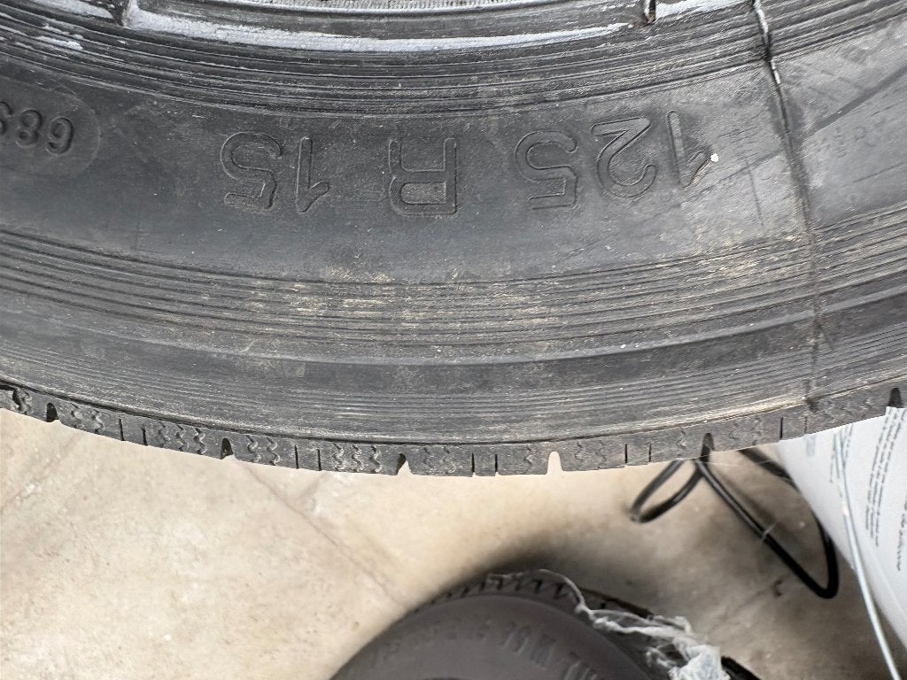 4 pneus Michelin 125R15 68S pour 2CV, Autos : Pièces & Accessoires, Pneus & Jantes, 15 pouces, Véhicule de tourisme, Pneus été