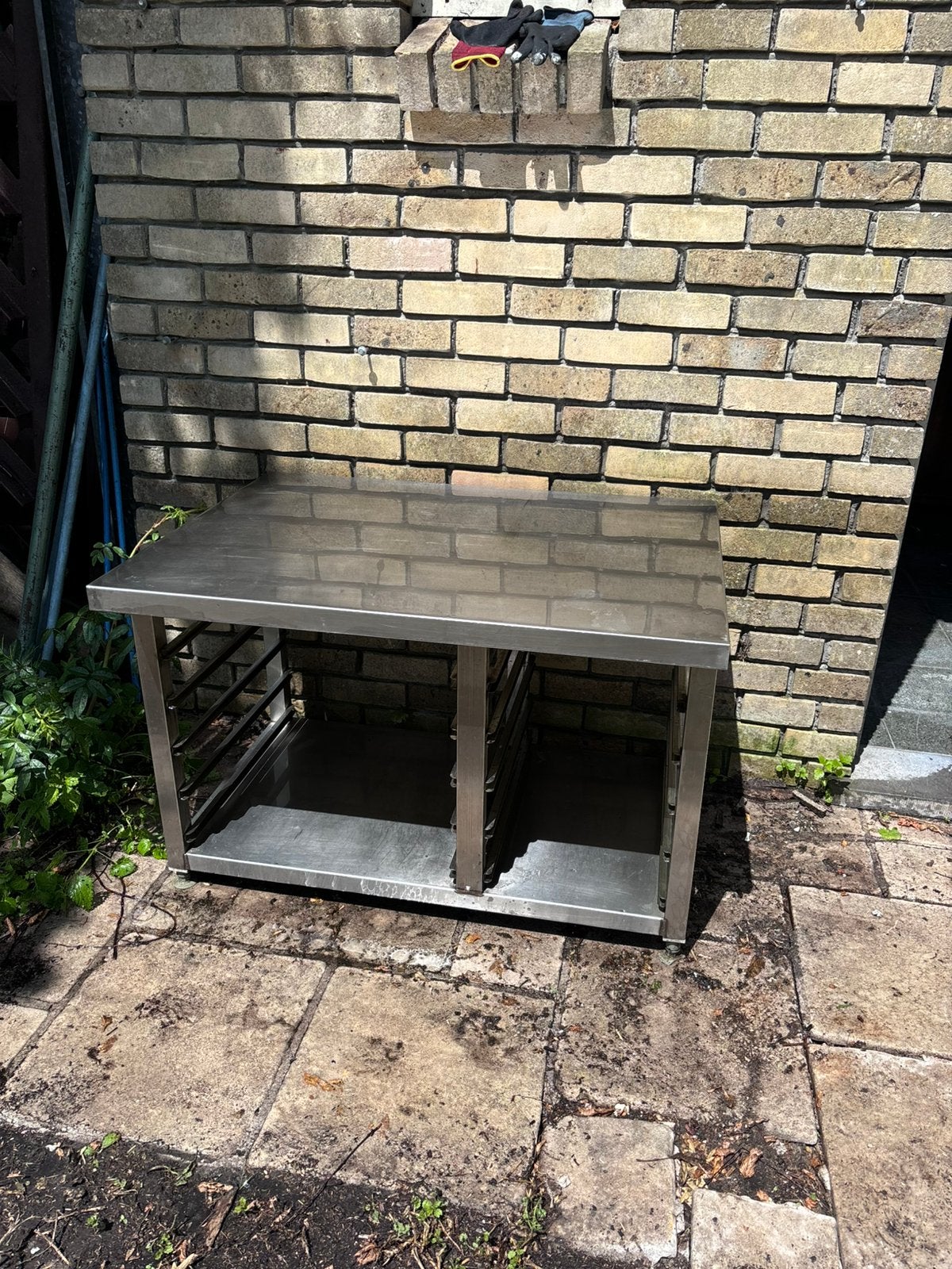 Zeer gelijke inox tafel voorzien voor schuiven of planken, Enlèvement