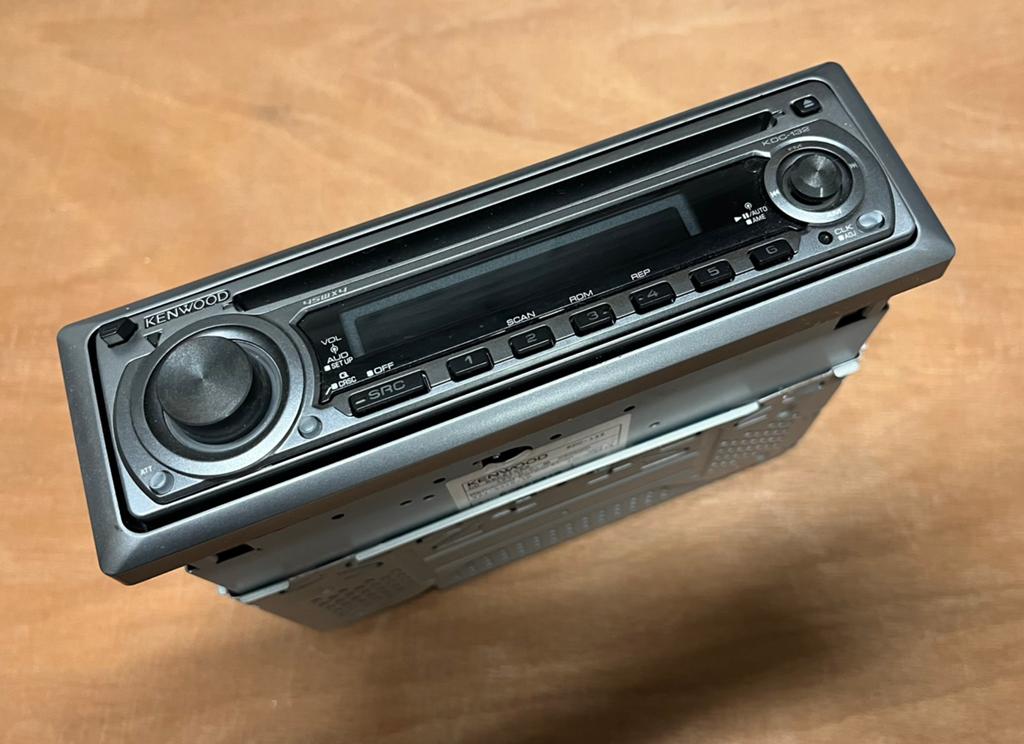 Autoradio Kenwwood KDC-132 très bon état, Autos : Divers, Autoradios, Enlèvement ou Envoi, Utilisé