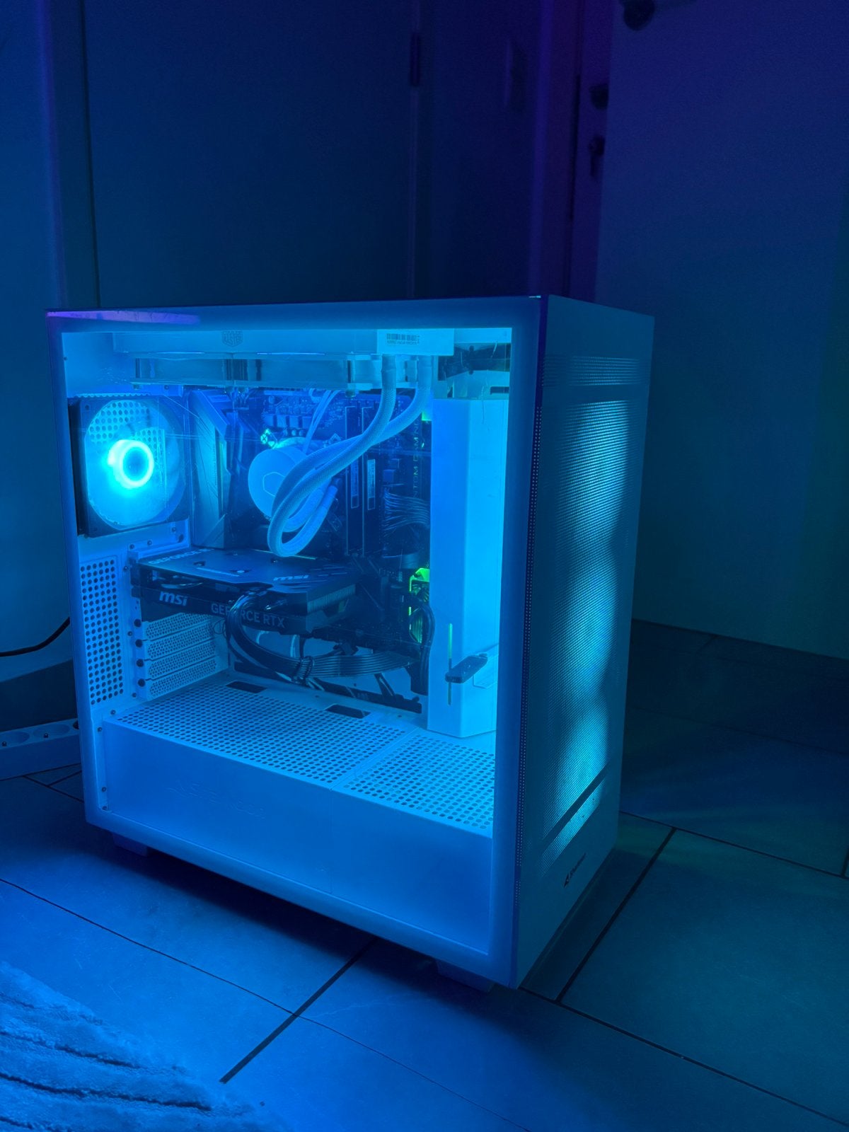 Gaming pc Rtx 4060/8gb 16ram, Ophalen, Zo goed als nieuw, Gaming