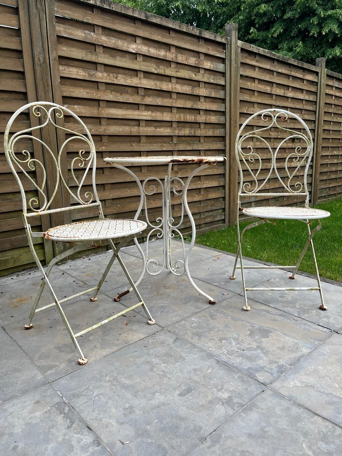 Bistrotafeltje +2 stoeltjes in metaal, Tuin en Terras, Tuinstoelen, Ophalen, Metaal