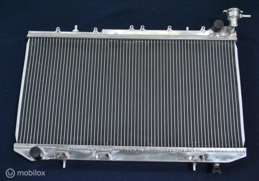 Radiateur Nissan Primera P10 1.6 2.0 1990-1996, Auto-onderdelen, Nieuw, Ophalen of Verzenden