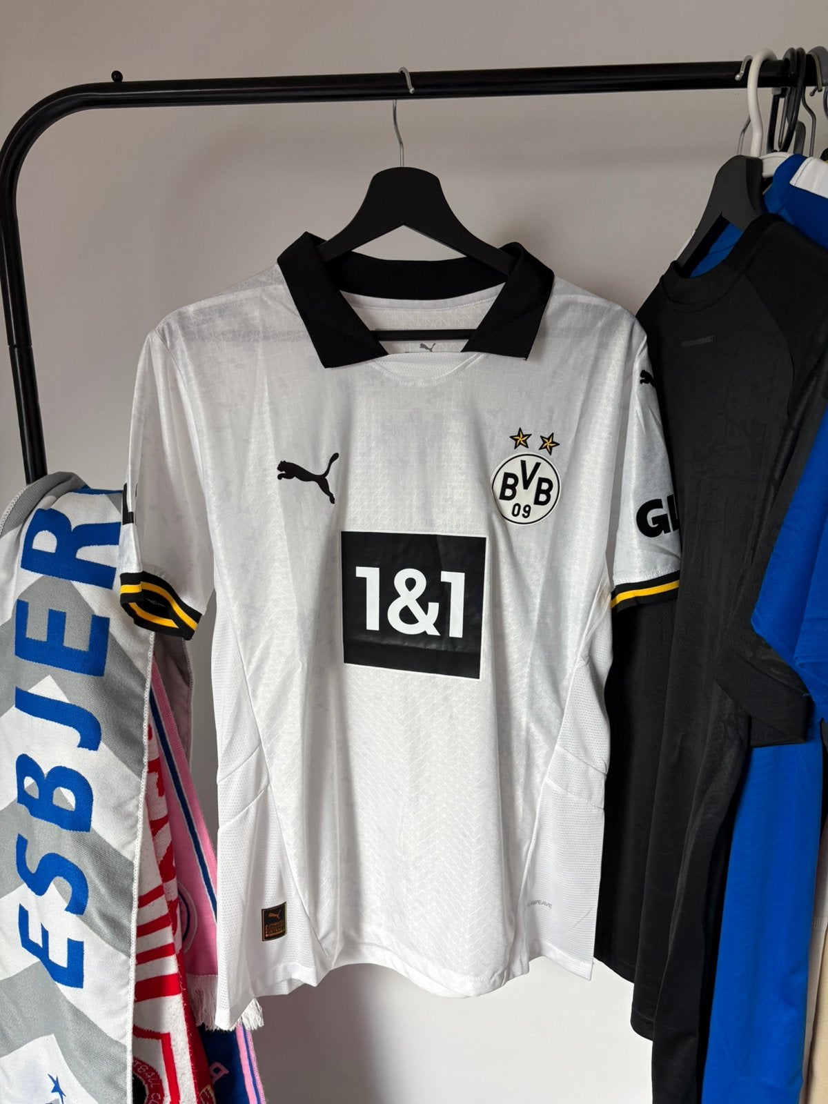 Borussia Dormund - Troisième maillot 24/25, Taille M, Enlèvement ou Envoi, Comme neuf, Maillot