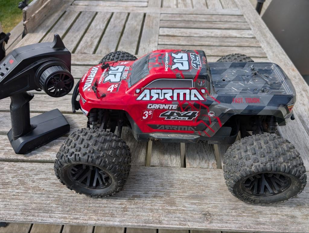 Voiture téléguidée - ARRMA Granite, Hobby & Loisirs créatifs, Enlèvement
