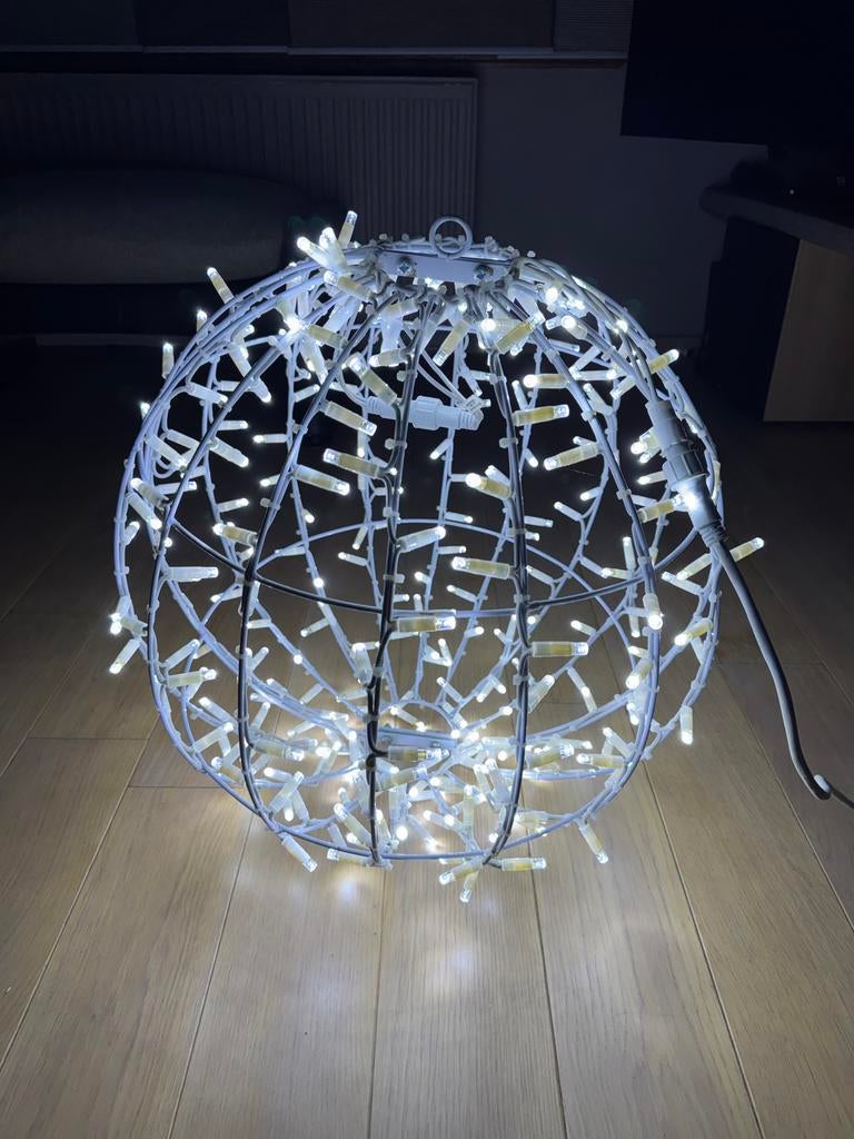 Lampe Noel, Enlèvement